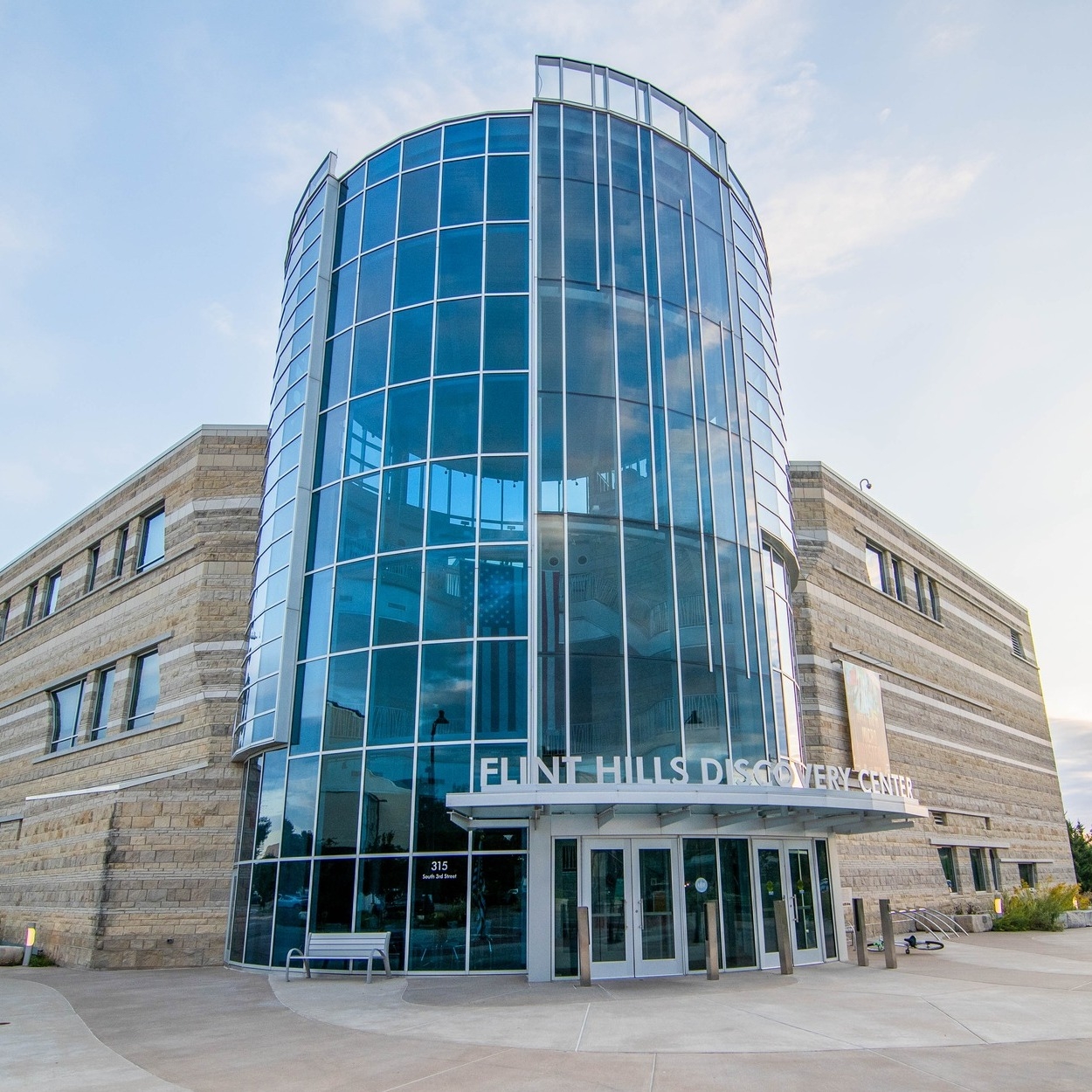Flint Hills Discovery Center - Logo