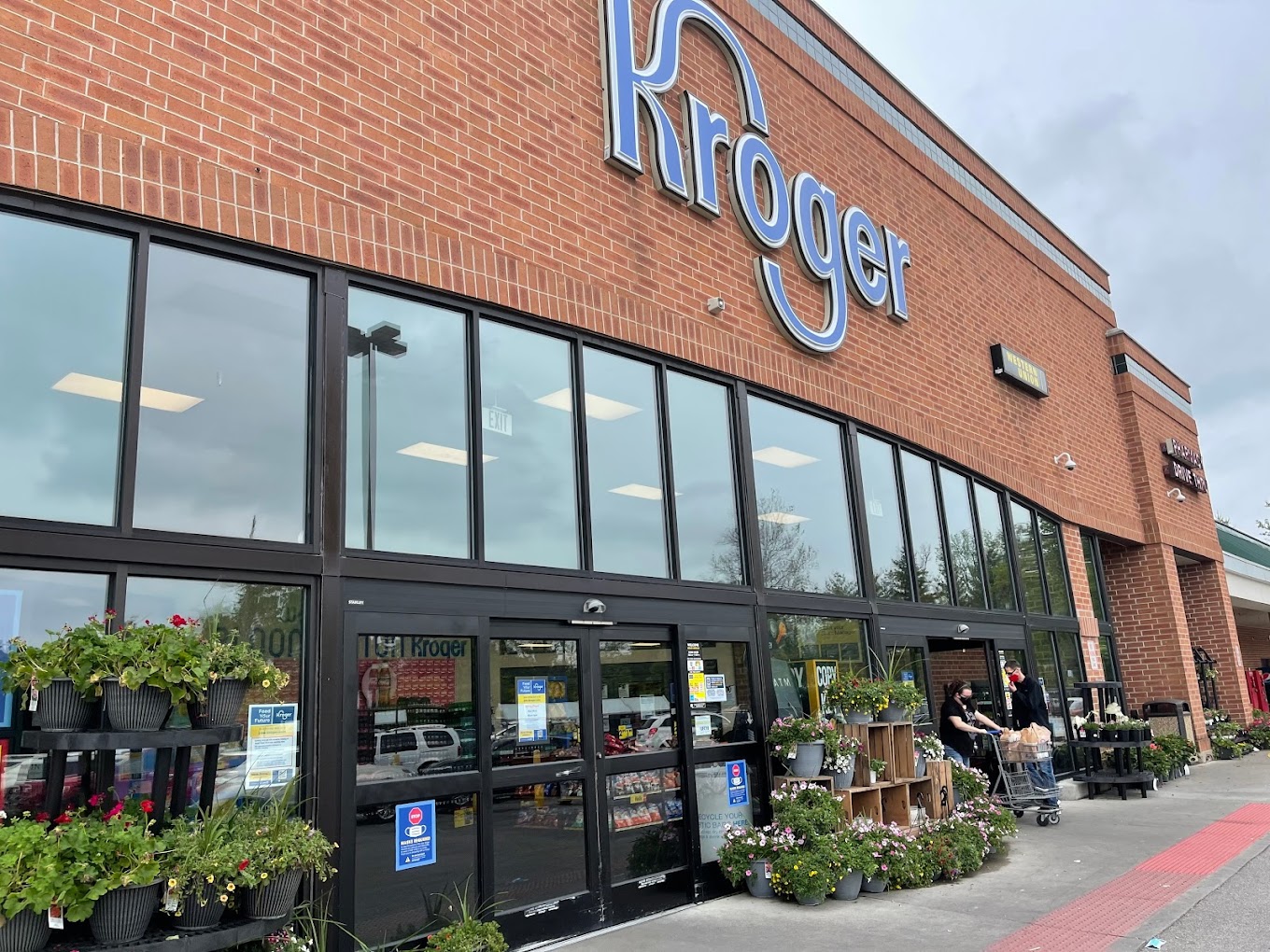 Kroger Highland Store Shopping | Supermarket
