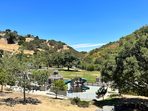 Laurelwood Park Travel | Park
