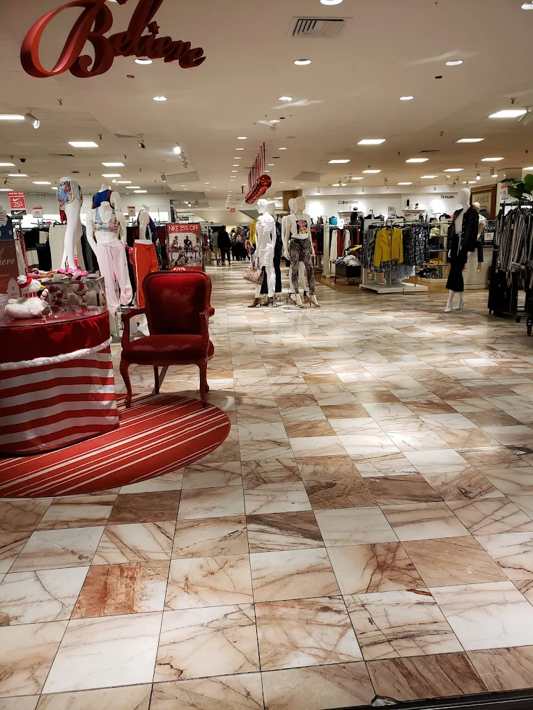Macy's 8 | Store