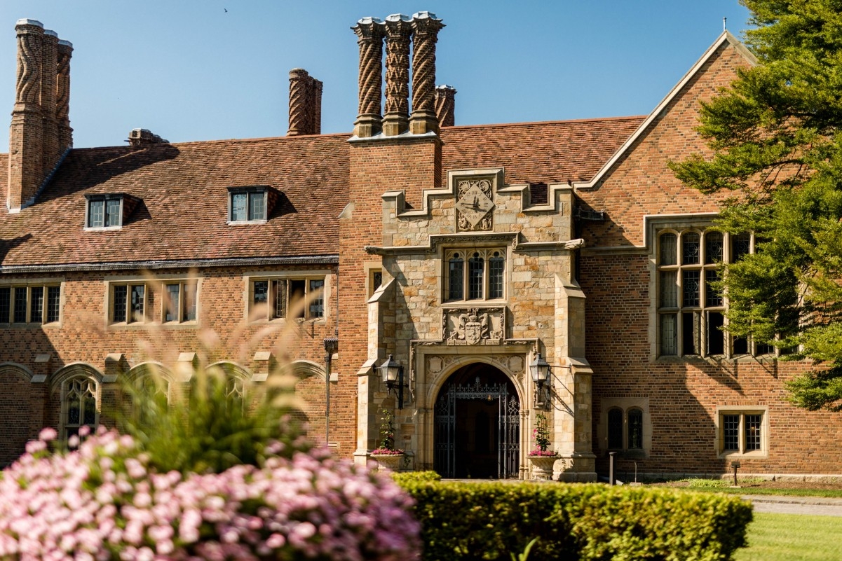 Meadow Brook Hall - Logo