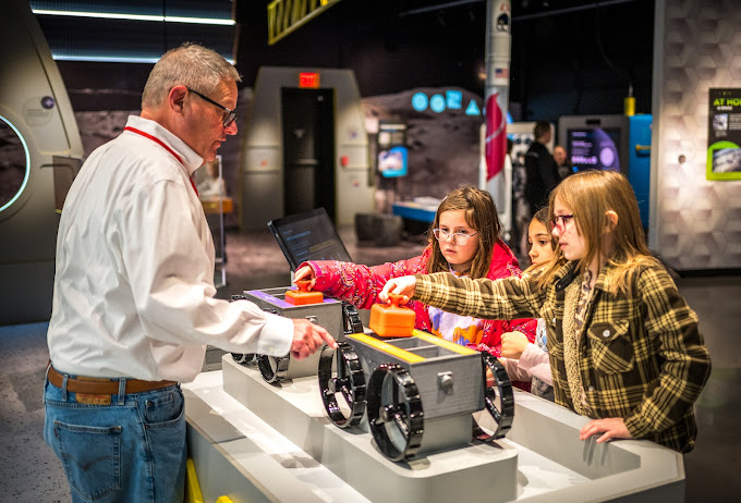 Moonshot Museum Travel | Museums