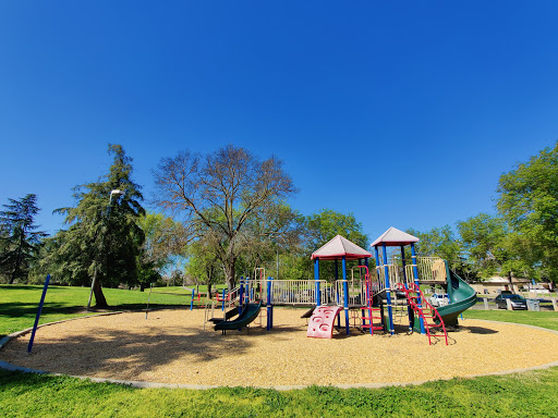 Rahilly Park Travel | Park