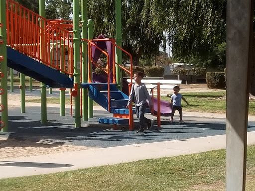 Saunders Park Travel | Park