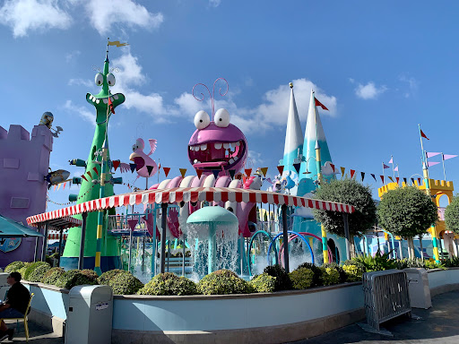 Super Silly Fun Land Entertainment | Water Park