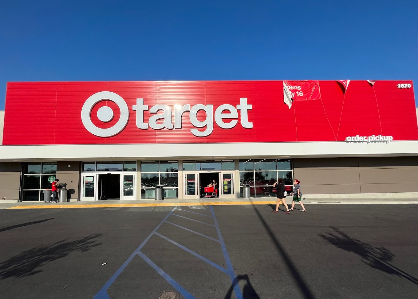 Target North Ontario Store Shopping | Supermarket