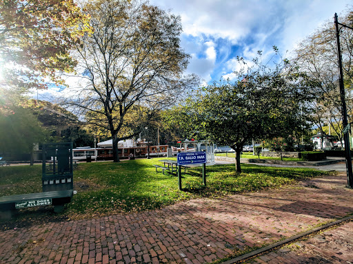 TR Gallo Waterfront Park Travel | Park