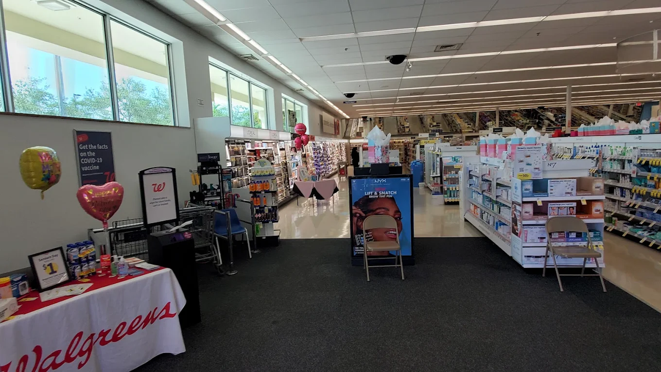 Walgreen Shopping | Store