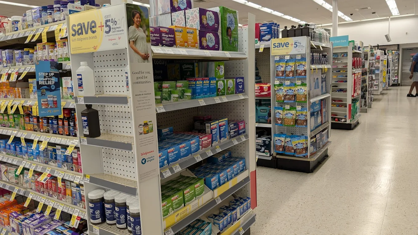 Walgreen Shopping | Store