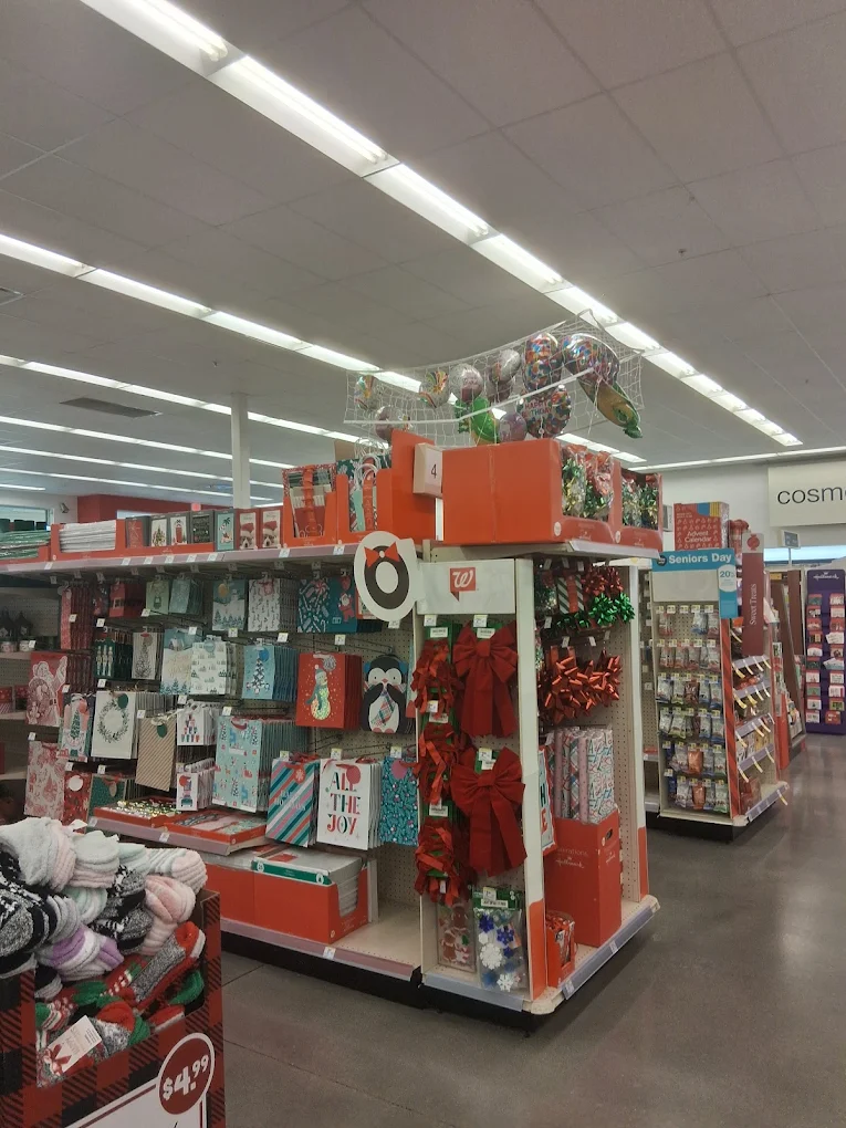 Walgreen Shopping | Store