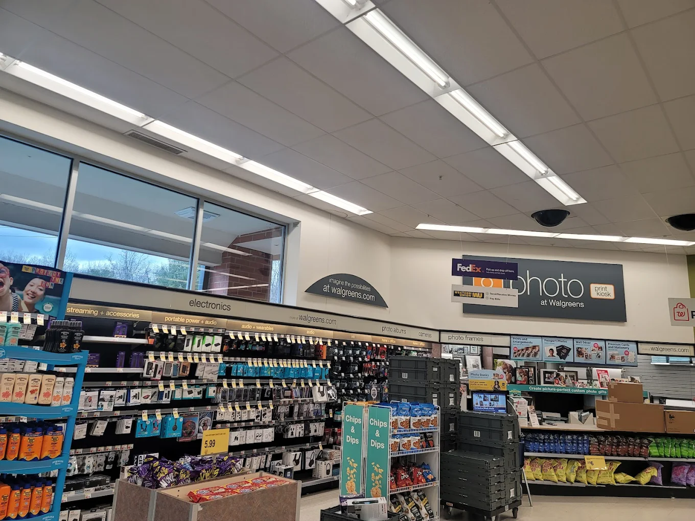 Walgreen Shopping | Store