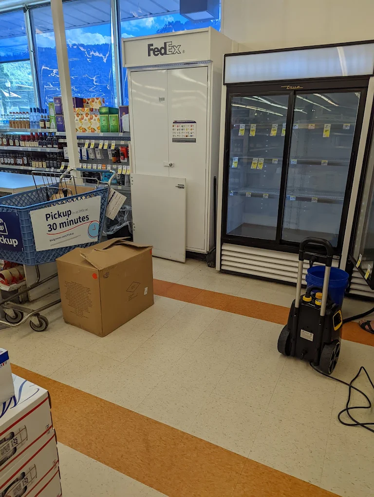 Walgreen Shopping | Store