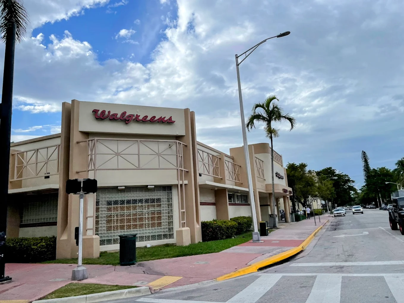 Walgreen Shopping | Store