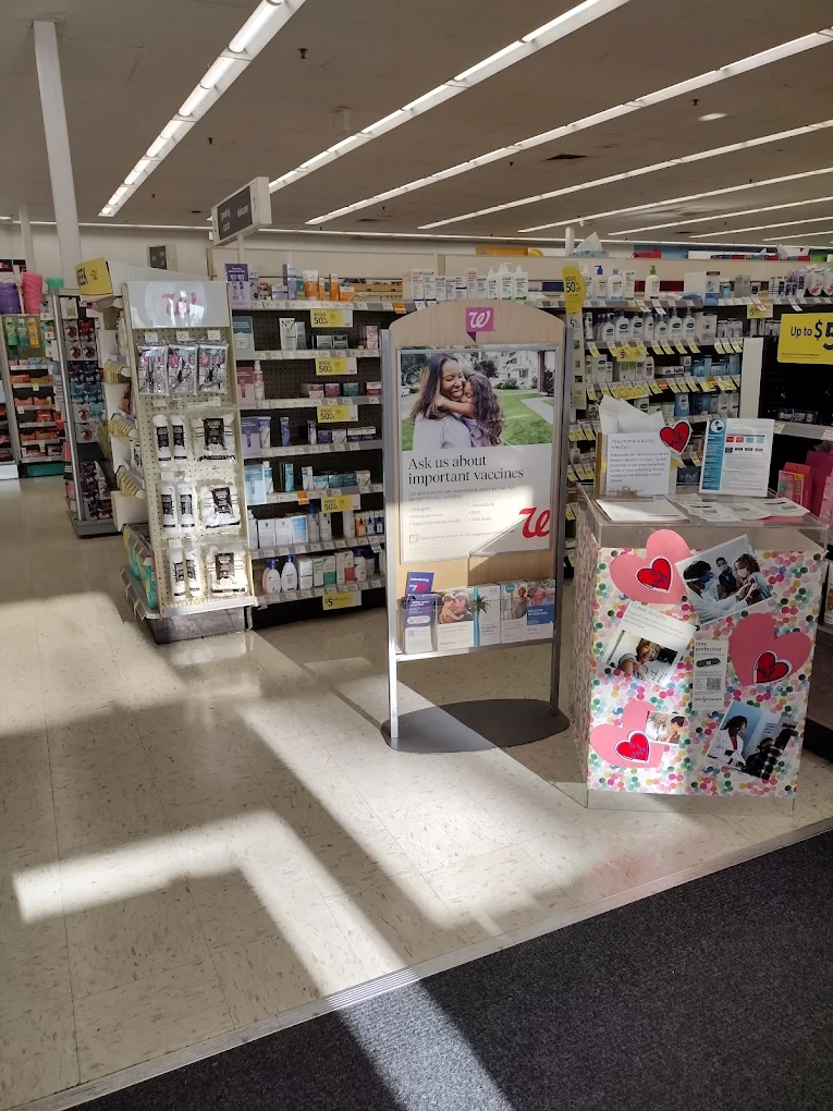 Walgreen Shopping | Store