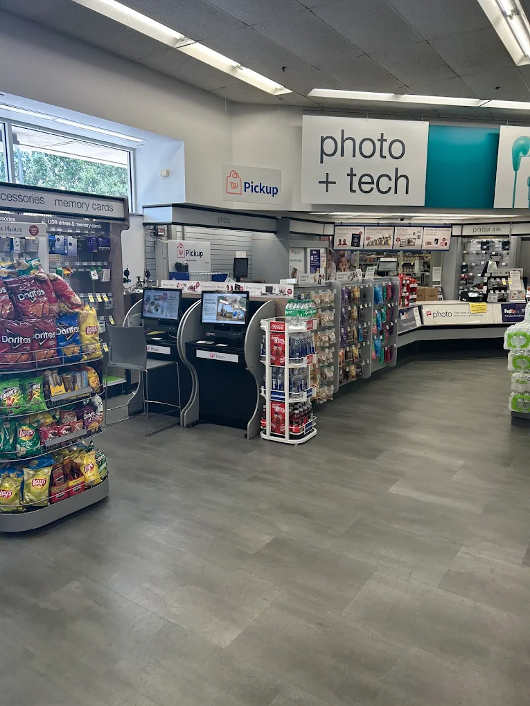 Walgreen Shopping | Store