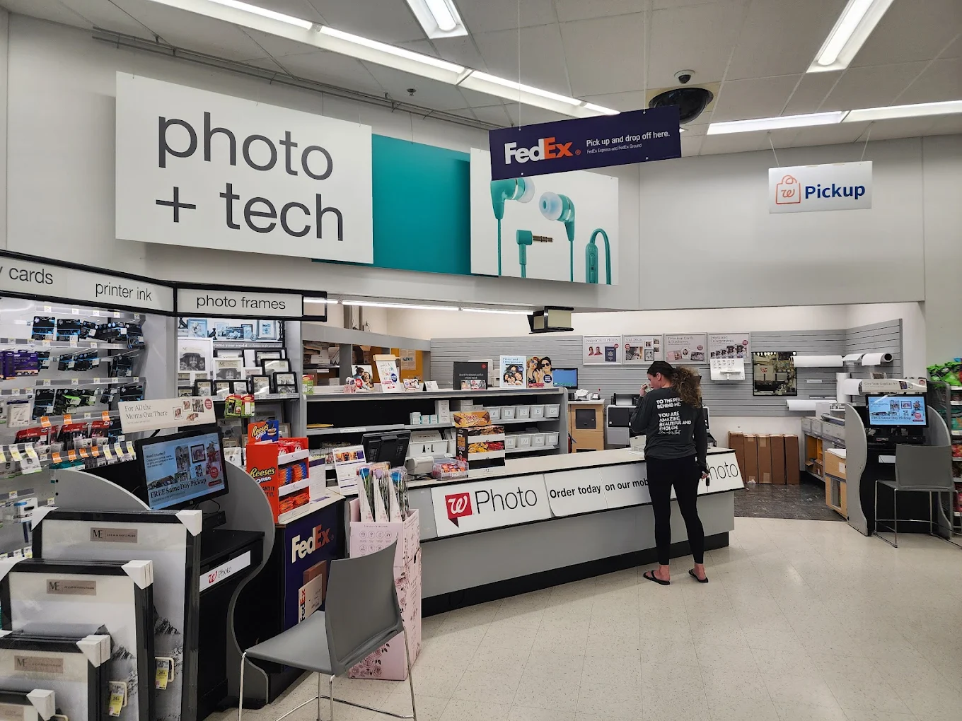 Walgreen Shopping | Store