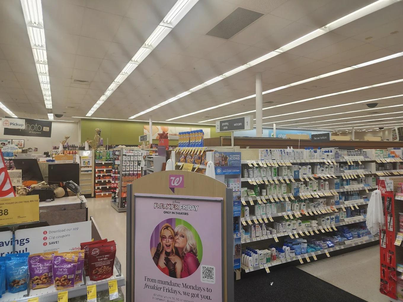 Walgreen Shopping | Store