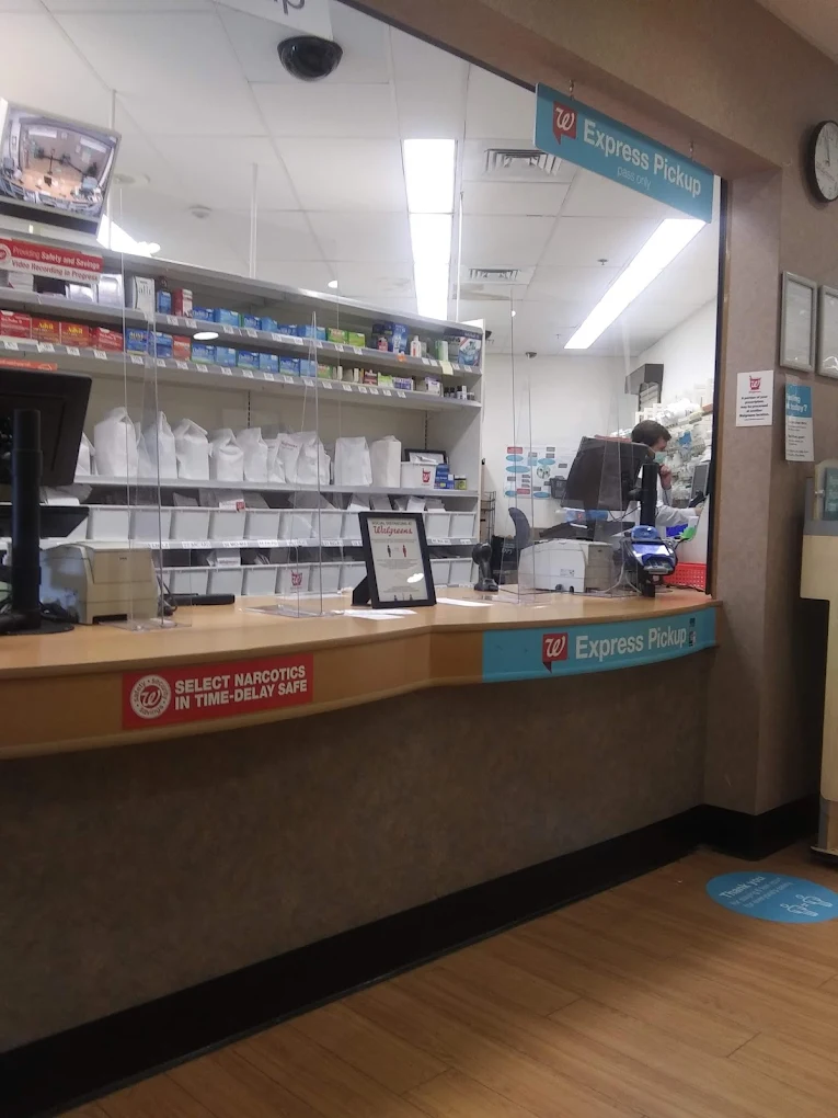 Walgreen Shopping | Store