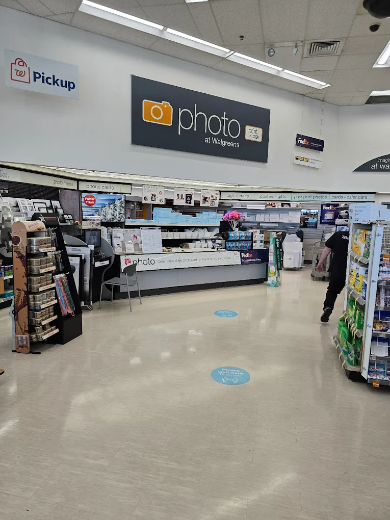 Walgreens 8 | Store