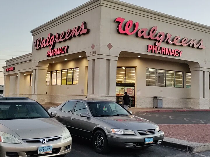Walgreens 8 | Store