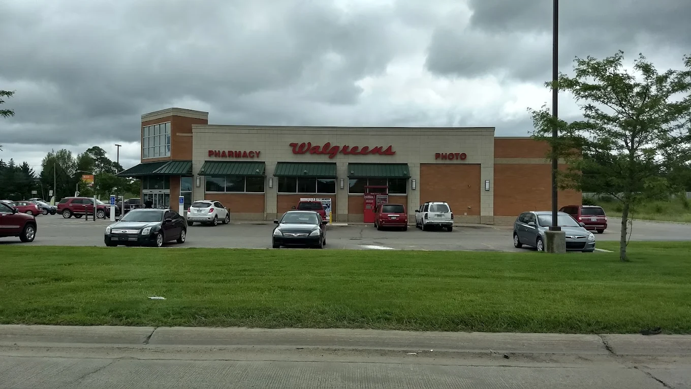 Walgreens 8 | Store