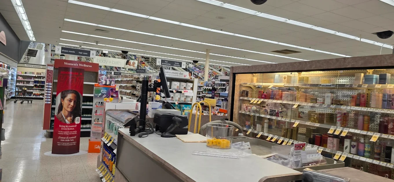 Walgreens 8 | Store