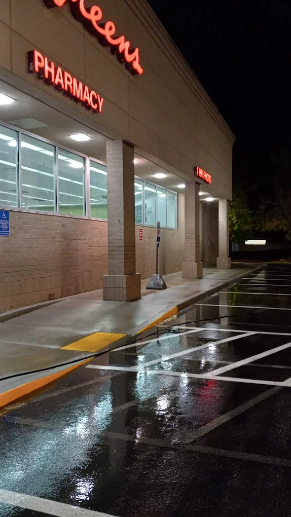 Walgreens 8 | Store