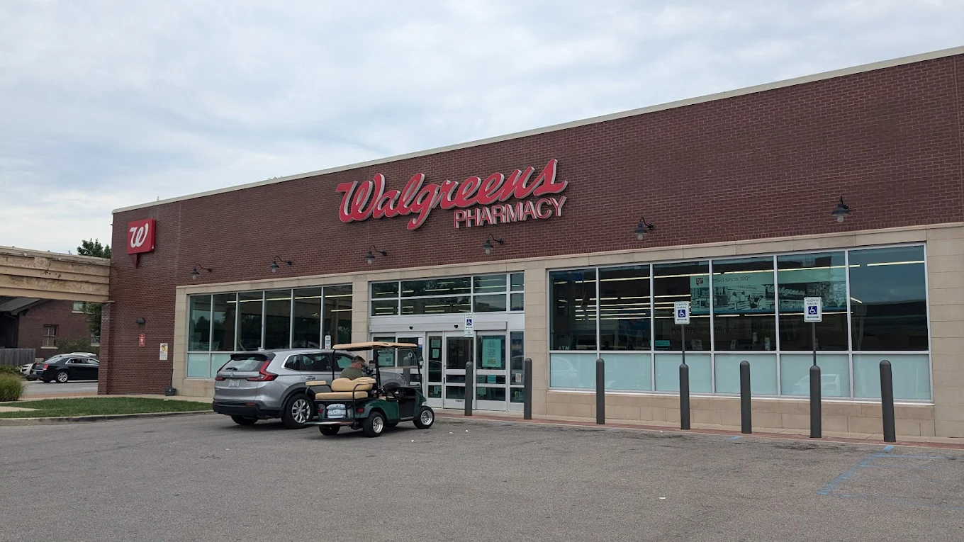 Walgreens 8 | Store