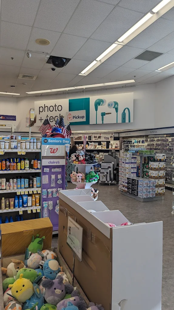 Walgreens 8 | Store