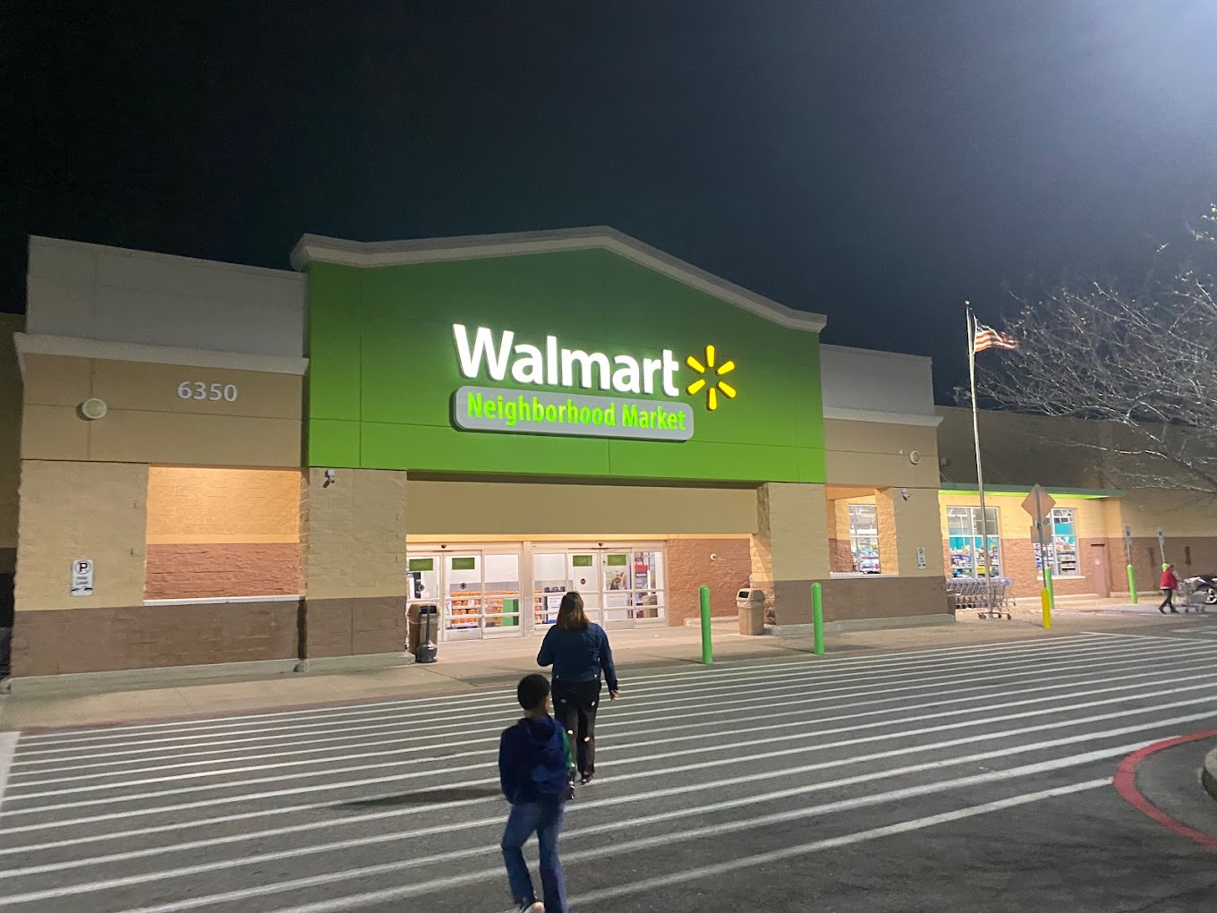 Walmart Neighborhood Market Shopping | Supermarket