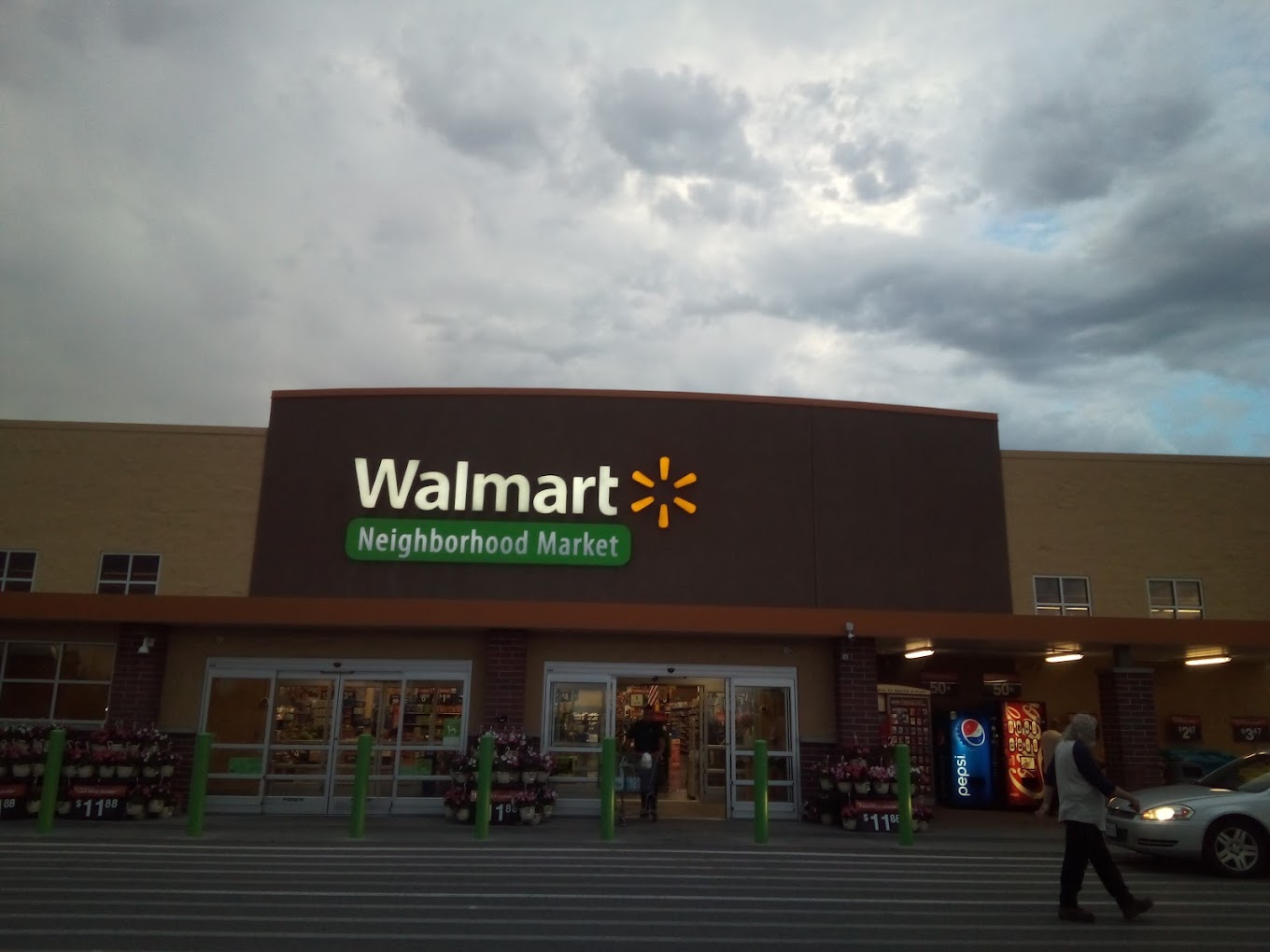 Walmart Neighborhood Market Shopping | Supermarket