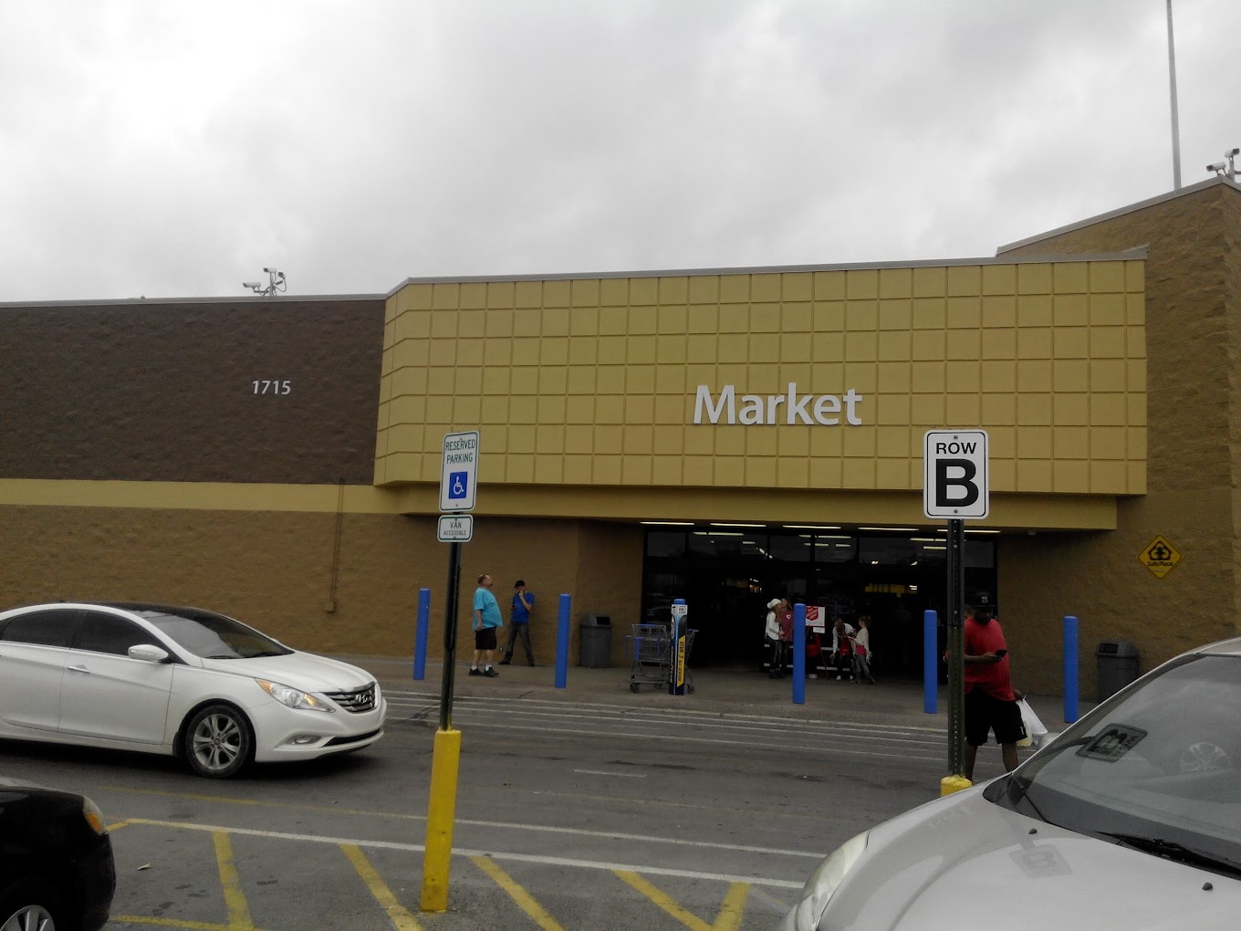 Walmart Supercenter Shopping | Supermarket