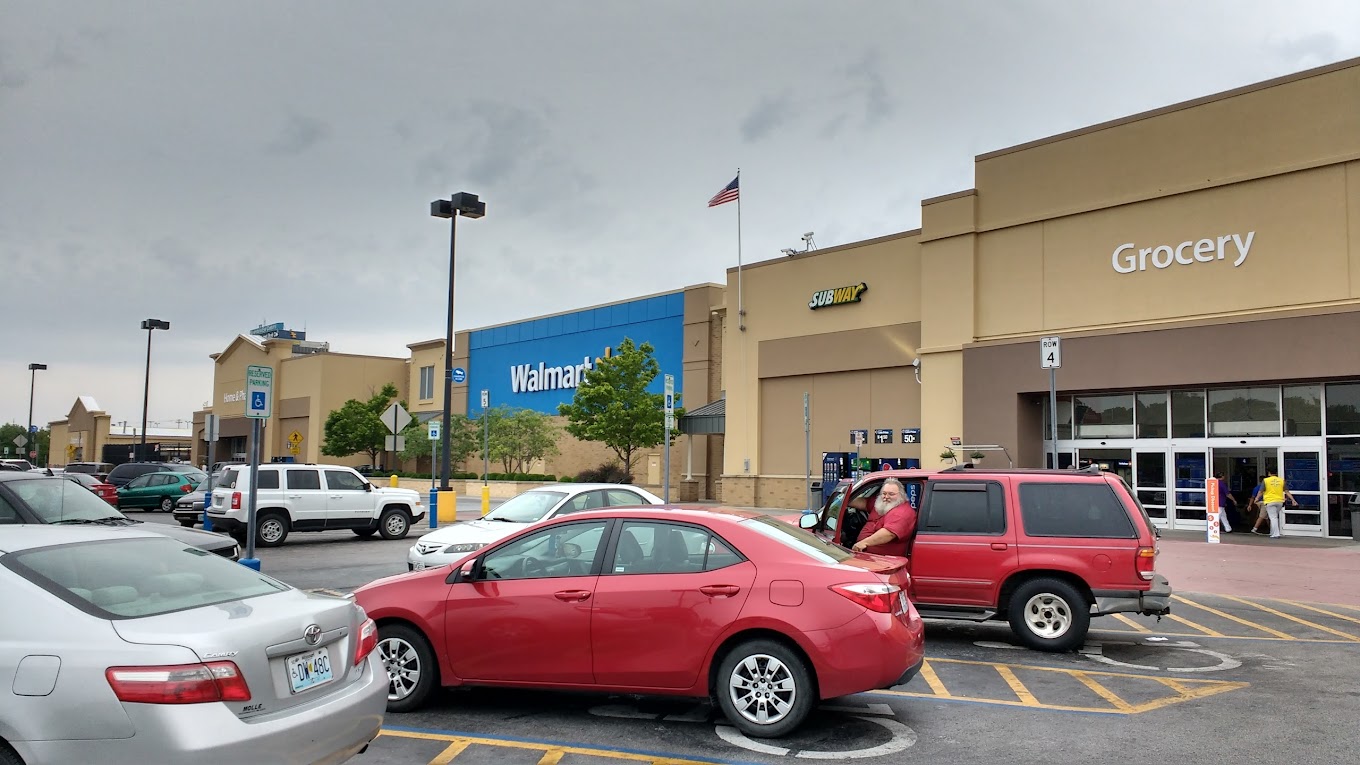 Walmart Supercenter Shopping | Supermarket